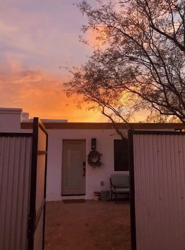 Exterior - Inviting SW Master Retreat @ La Casa Reilly (Tucson)