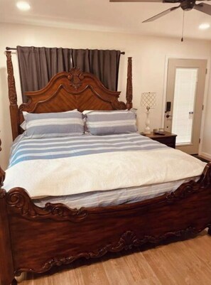 1 bedroom, free WiFi, bed sheets - Inviting SW Master Retreat @ La Casa Reilly (Tucson)