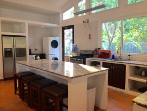 電子レンジ、コンロ