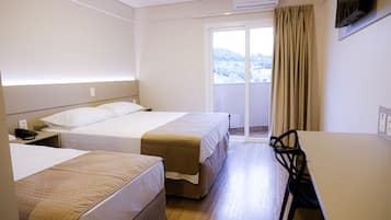 Executive Room | Individually decorated, individually furnished, desk, laptop workspace