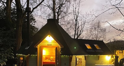 1-bed Cabin, 2 Adults, Outdoor Bath & Wood Burner
