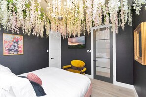 4 camere, ferro/asse da stiro, Wi-Fi gratuito, lenzuola