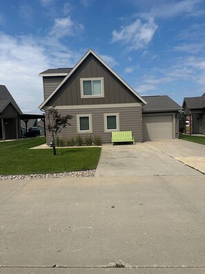 Exterior - Bridges Bay cabin#52 - sleeps 10 (Arnolds Park)