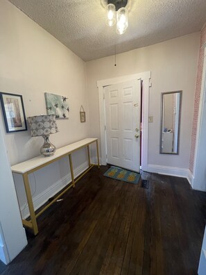 Interior - Close to CWS-Home Away from Home (Omaha)