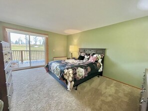 3 chambres, bureau, Wi-Fi gratuit, draps fournis