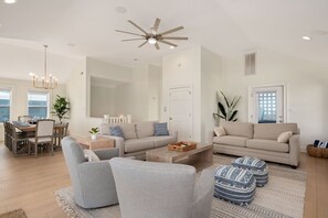 Smart TV, fireplace, DVD player, books