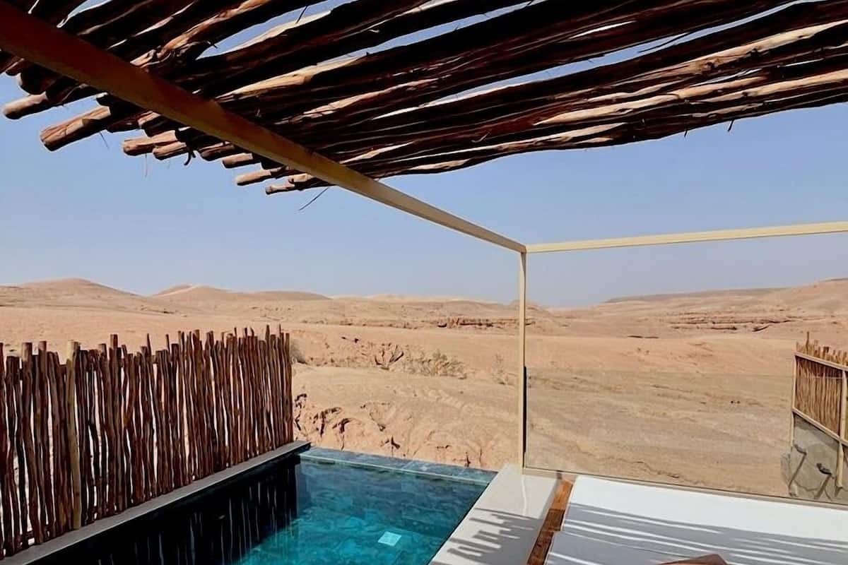 Tienda de campaña ejecutiva, alberca privada | Sábanas de algodón egipcio y ropa de cama de alta calidad