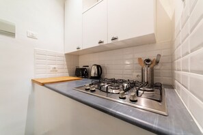 Fridge, microwave, stovetop, toaster