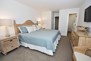 Villa, Multiple Beds, Kitchen, Pool View (1255 Harbour Town Club) | 4 bedrooms, free WiFi, bed sheets
