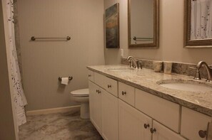 Bathroom - 1617 Port Villa at The Sea Pines Resort (Hilton Head Island)