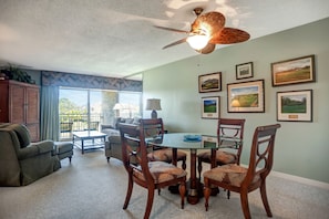 Villa, 1 King Bed with Sofa bed, Kitchen (1739 Bluff Villas) | Interior