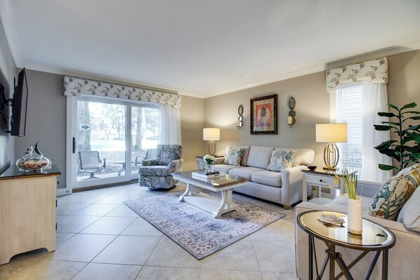 Villa, Multiple Beds, Kitchen, Golf View (2220 Heritage Villas) | Living area - 2220 Heritage at The Sea Pines Resort (Hilton Head Island)