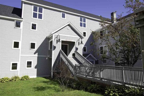 Magical Trailside Condo at Magic Mountain