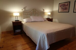 2 soverom, reiseseng for barn, wi-fi (inkludert) og sengetøy