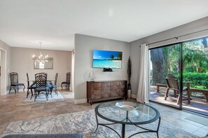 Villa, Multiple Beds, Kitchen, Garden View (2236 Heritage Villas) | Living area | 40-inch TV with cable channels - 2236 Heritage at The Sea Pines Resort (Hilton Head Island)