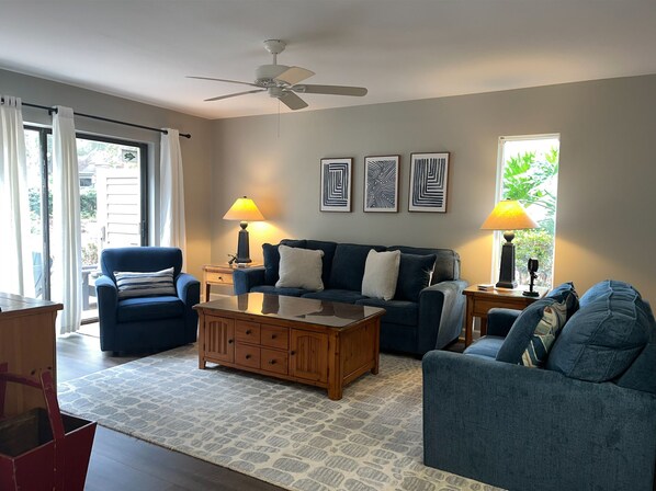 Villa, Multiple Beds, Kitchen, Garden View (2248 Heritage Villas) | Living area | 40-inch TV with digital channels - 2248 Heritage at The Sea Pines Resort (Hilton Head Island)