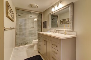 Villa, plusieurs lits, cuisine, vue jardin (2265 Heritage Villas) | Salle de bain