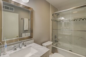 Bathroom - 2277 Heritage Villas at The Sea Pines Resort (Hilton Head Island)