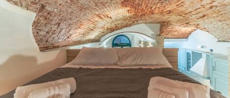 2 makuuhuonetta, silitysrauta/-lauta, Wi-Fi, vuodevaatteet