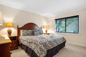 Vila, 1 cama King e sofá-cama, cozinha, vista para o jardim (2344 Racquet Club) | 1 quarto, Wi-Fi de cortesia, roupa de cama