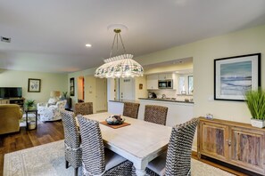 Villa, Multiple Beds, Kitchen (2447 Inland Harbour) | Dining - 2447 Inland Harbour at The Sea Pines Resort (Hilton Head Island)