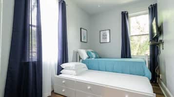 2 dormitoris, escriptori, planxa i posts de planxar i wifi gratuïta