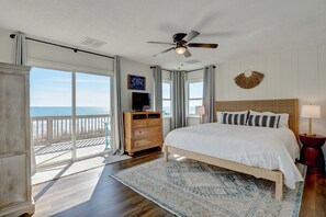 3 bedrooms, iron/ironing board, free WiFi, bed sheets - OCEANFRONT, Gorgeous Views + Linens Included! (Surf City)