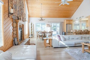 Smart TV, fireplace, table tennis, books