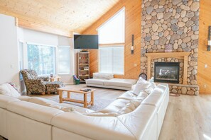 Smart TV, fireplace, table tennis, books