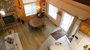 Smart TV, fireplace, ping pong, books