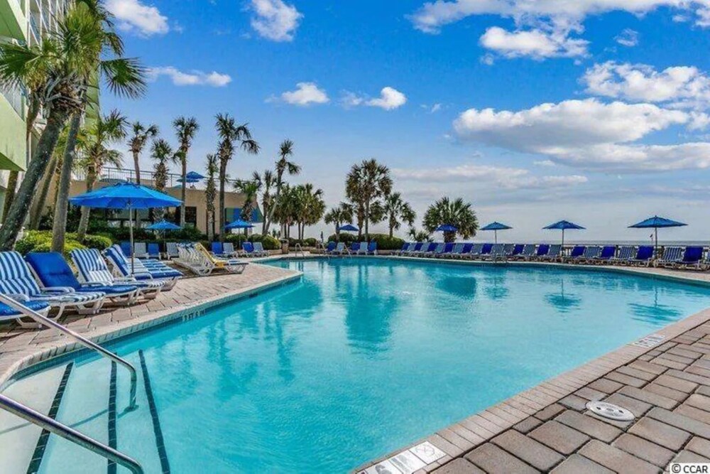 Coral Beach Resort and Suites by null