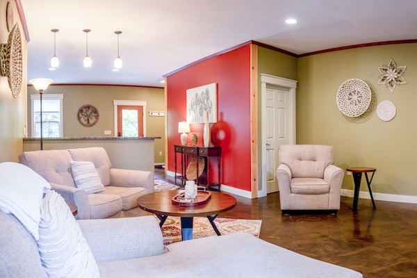 TV, fireplace, heated floors