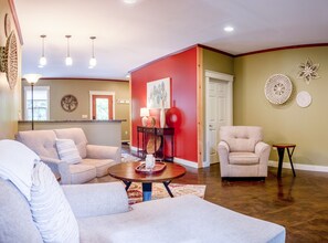 TV, fireplace, heated floors - House near Acadia National Park (Ellsworth)