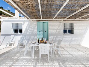 Outdoor dining - Stunning private villa for 4 guests with private pool, WIFI, A/C, TV and terrace (Torrox)