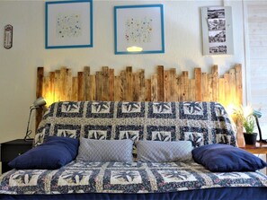 1 bedroom, travel crib, WiFi, bed sheets