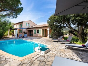 Pool - Wonderful private villa with private pool, A/C, WIFI, TV, terrace, pets allowed and panoramic view (La Garonnette-plage)