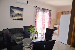 Apartment | Living room | 30-inch TV with cable channels - Lovely 2-bed Apartment in Vinisce, Close to Beach (Marina)