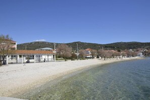 Apartment | Garden - Lovely 2-bed Apartment in Vinisce, Close to Beach (Marina)