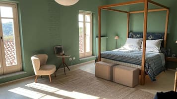 3 chambres, bureau, Wi-Fi gratuit, draps fournis