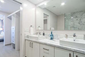 Shower, towels