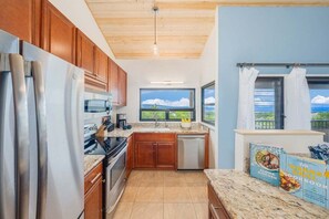 Fridge, microwave, oven, stovetop - WE 504 Remodeled 2BD w Panoramic Ocean Views AC (Kihei)