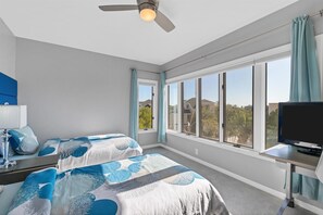 2 bedrooms, desk, iron/ironing board, free WiFi