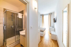 Bathroom - Riva City Rooms (Split)
