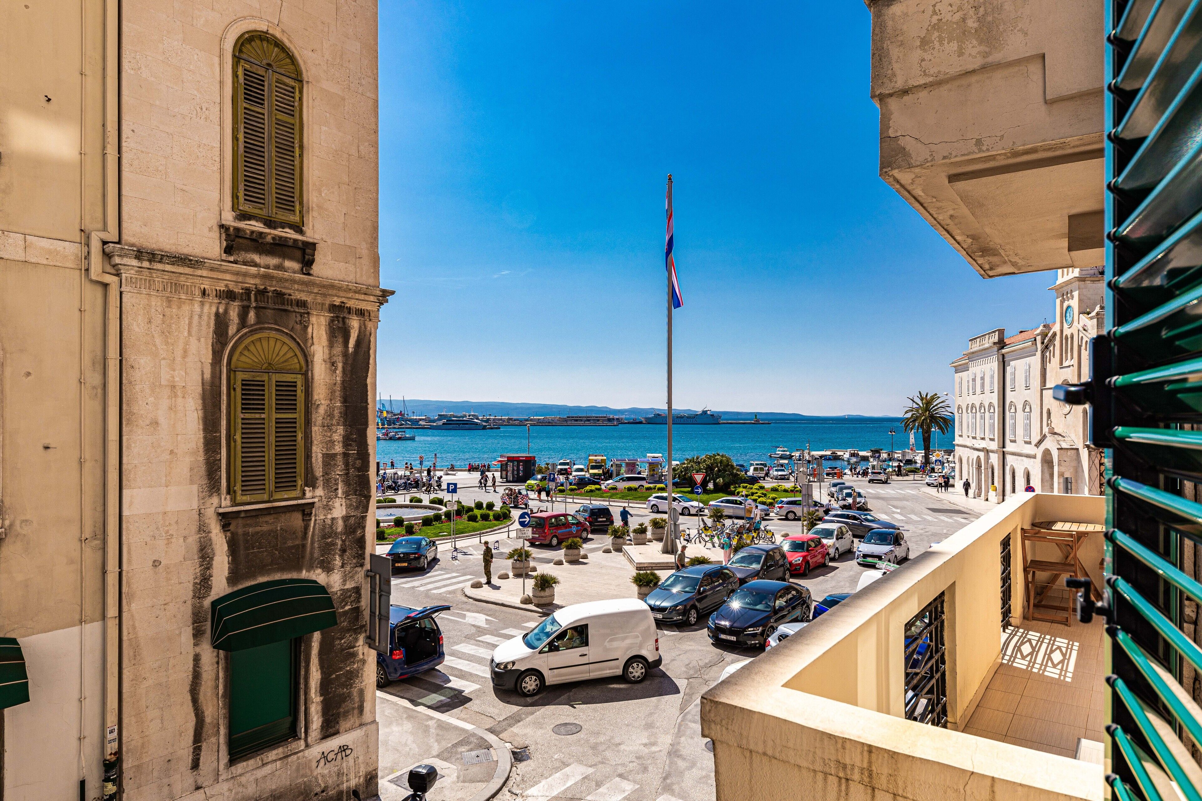 Rom – deluxe | Sengetøy av topp kvalitet, senger med Select Comfort-madrass og minibar