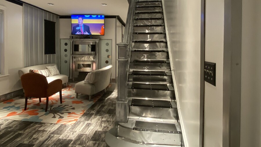 Stylish 4 bedroom home near Philadelphia
