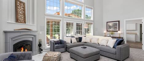 Smart TV, fireplace, ping pong