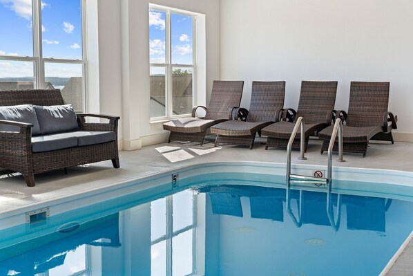Piscine intérieure, piscine chauffée