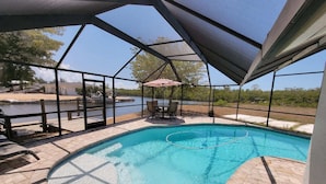 3 bedrooms - Bayfront Oasis in Fort Myers Beach (Fort Myers Beach)