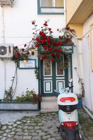 Exterior - Adadaki Evimiz Bozcaada (Bozcaada)