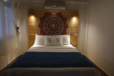 Adadaki Evimiz Bozcaada